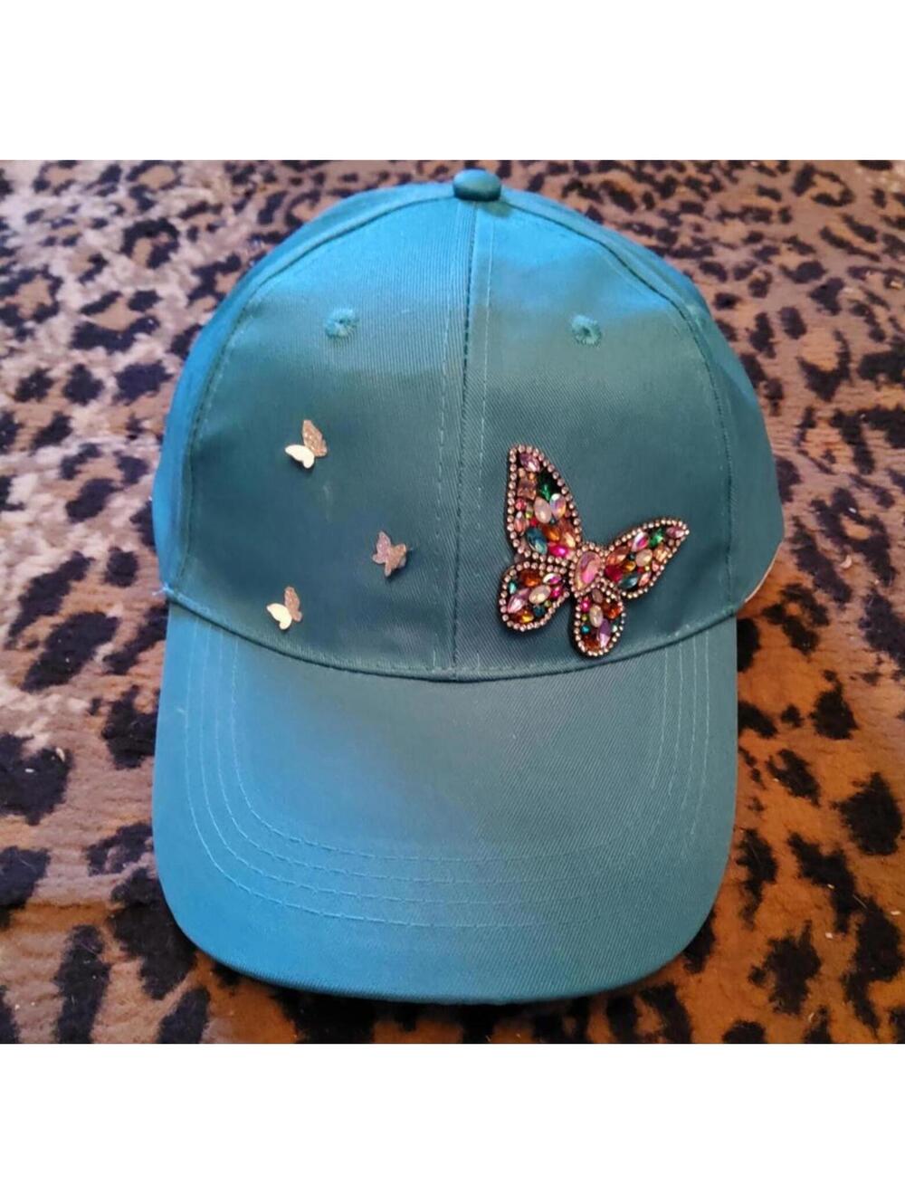 121 D Hat With Crystal Butter